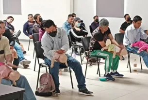 Proteccion Civil imparte curso a de primeros auxilios a servidores publicos de Queretaro 2