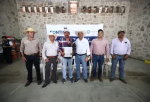 SEDEA entrego apoyos a productores de La Valla San Juan del Rio 2