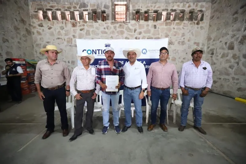 SEDEA entrego apoyos a productores de La Valla San Juan del Rio 2
