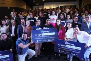 SEJUVE premia a ganadores del programa “Estamos contigo impulsándote para emprender juntos” 2 SEJUVE premia a ganadores del programa “Estamos contigo impulsándote para emprender juntos”