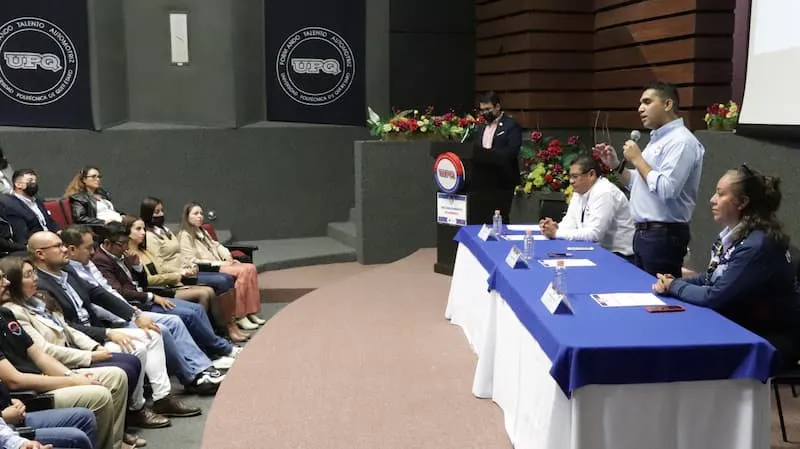 UPQ reconoce a docentes por su labor de
