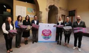 Car Herrera recibió cobijas de COPARMEX y CANACO