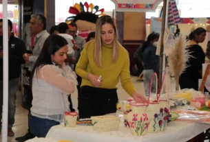 Car Herrera realizo recorrido en la Feria Ganadera de Queretaro 2022
