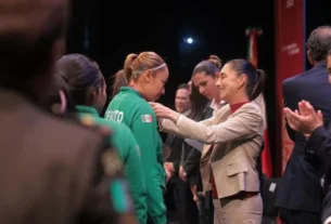 Claudia Sheinbaum reconoce a deportistas destacados en la capital del pais 1