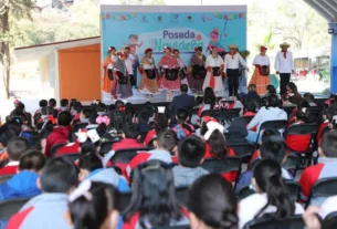 DIF Estatal recorre los 18 municipios de Queretaro con las Posadas Navidenas 1
