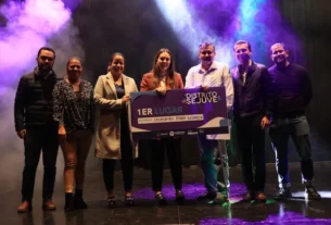 Entregan mas de 50 mil pesos a ganadores del Distrito SEJUVE 1