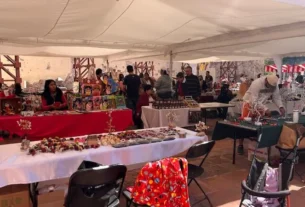 SECULT realiza Bazar Artesanal Ar Tai Navideno en Queretaro