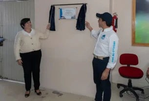 SESA entrega Certificacion de Entorno Laboral Saludable a Corregidora 1