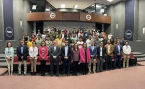UPQ firma convenio con empresa canadiense Magna International 2 UPQ firma convenio con empresa canadiense Magna International