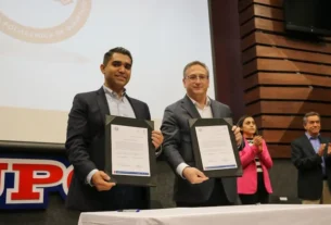 UPQ firma convenio con empresa canadiense Magna International 2