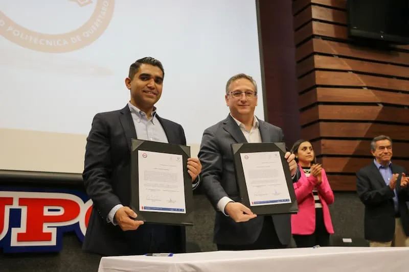 UPQ firma convenio con empresa canadiense Magna International 2