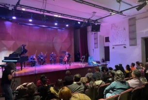 Comunidad artistica de Queretaro rinde homenaje al violinista Francisco Munoz 1