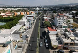 Realizan obra de reasfaltado en Prolongacion El Jacal Corregidora