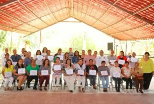 Reconocen labor de promotores de Grupos del Adulto Mayor del SMDIF Corregidora