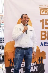 Entrega Roberto Cabrera rehabilitación de calle en Palmillas con una inversión de 2.3 mdp 2 Entrega Roberto Cabrera rehabilitación de calle en Palmillas con una inversión de 2.3 mdp