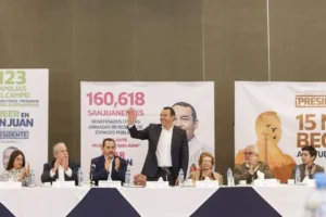 Roberto Cabrera se reúne con el sector hotelero, restaurantero y turístico de San Juan del Río 2 Roberto Cabrera se reúne con el sector hotelero, restaurantero y turístico de San Juan del Río