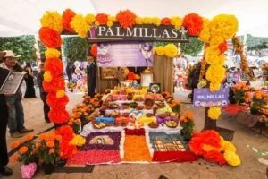 DIF San Juan del Río premia a mejores altares y catrinas
