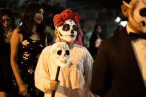 Realizan Fiesta de Comparsas, Catrinas y Catrines Xantolo 2023 en San Juan del Río