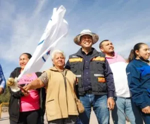 Con 3.5 mdp de inversión, Roberto Cabrera arranca rehabilitación de vialidad en Loma Alta 2 Con 3.5 mdp de inversión, Roberto Cabrera arranca rehabilitación de vialidad en Loma Alta