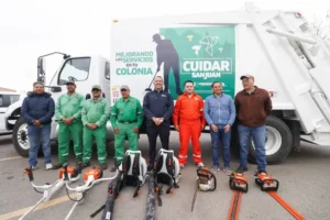 Roberto Cabrera entrega camiones recolectores y camionetas a Servicios Públicos Municipales 3 Roberto Cabrera entrega camiones recolectores y camionetas a Servicios Públicos Municipales