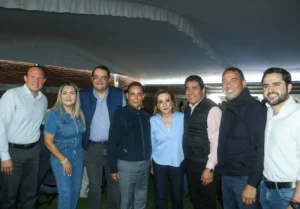 Autoridades estatales y municipales sostienen encuentro con el magisterio de San Juan del Río 2 Autoridades estatales y municipales sostienen encuentro con el magisterio de San Juan del Río