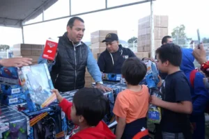 Familias sanjuanenses disfrutaron del Festival Navideño y encendido de Árbol en zona Oriente 2 Familias sanjuanenses disfrutaron del Festival Navideño y encendido de Árbol en zona Oriente