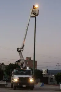 Roberto Cabrera supervisa trabajos de Servicios Públicos en la colonia Lomas del Pedregal