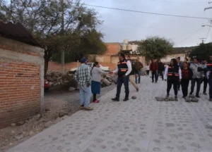 Roberto Cabrera recorre obras por más de 16 mdp; tan solo en Santa Rosa Xajay los trabajos ascienden a casi 8 mdp 3 IMG 20240103 WA0033