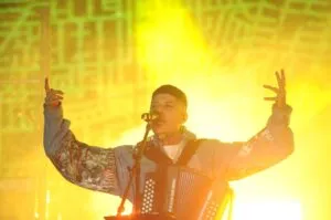 Saldo blanco en presentación de Santa Fe Klan en San Juan del Río 2 IMG 20240210 WA0041