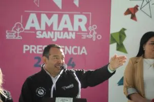 Roberto Cabrera entrega techumbre y supervisa obra educativa con 5.4 mdp de inversión 2 IMG 20240212 WA0022